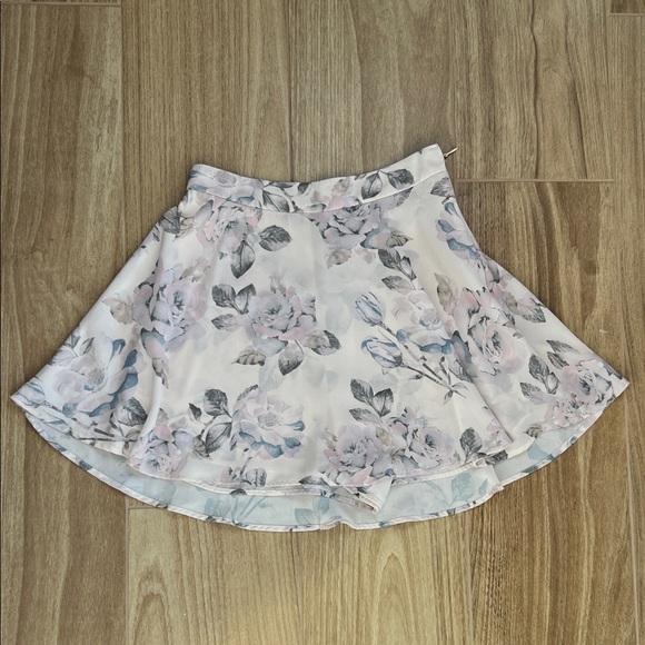 Show Me Your MuMu Dresses & Skirts - Show Me Your‎ Mumu Floral Skater Skirt Skort